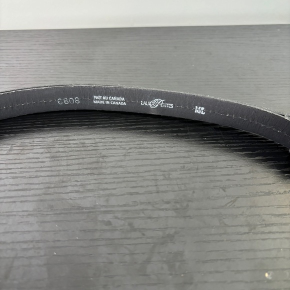 Laura Petites Black Patent Adjustable Belt Size M/L - Adjusts From 25” Up To 40” - Picture 2 of 4